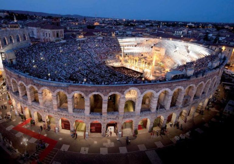 Arena di Verona: tutto rinviato al 2021. Ma non rimarrà silenziosa!