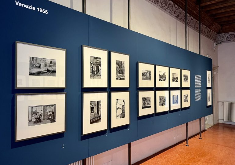 Venezia negli anni Cinquanta: il primo reportage di Inge Morath al Museo di Palazzo Grimani