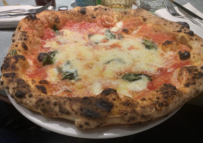 Pizza napoletana doc