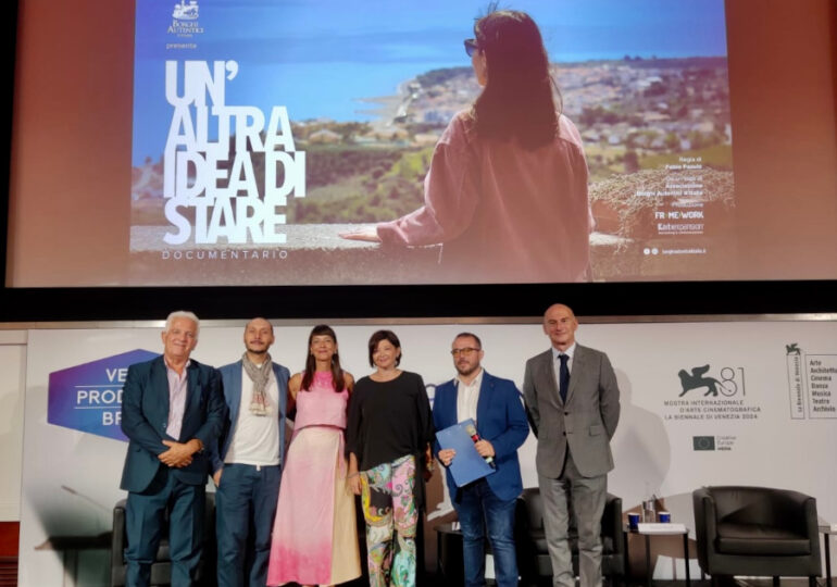 Grande successo per la première del documentario “Un’altra idea di stare”