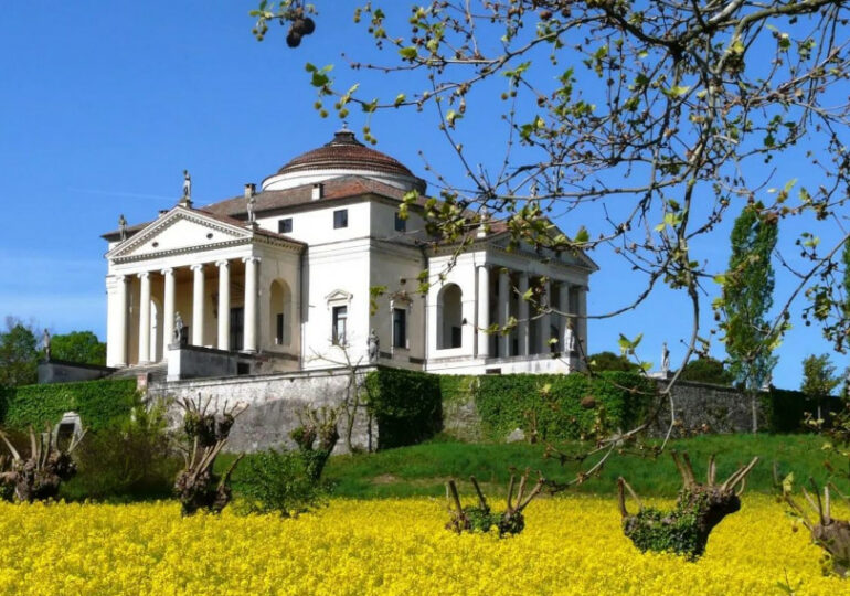 Il restaurato boschetto alla Rotonda