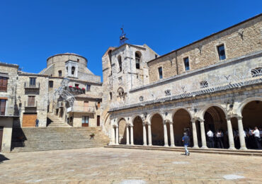 Petralia Soprana: il borgo più alto delle Madonie dove il sale diventa arte e cinema