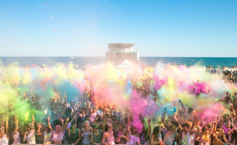 Festa Grande Santa Viola la tappa dell'holi del tour Be The Color