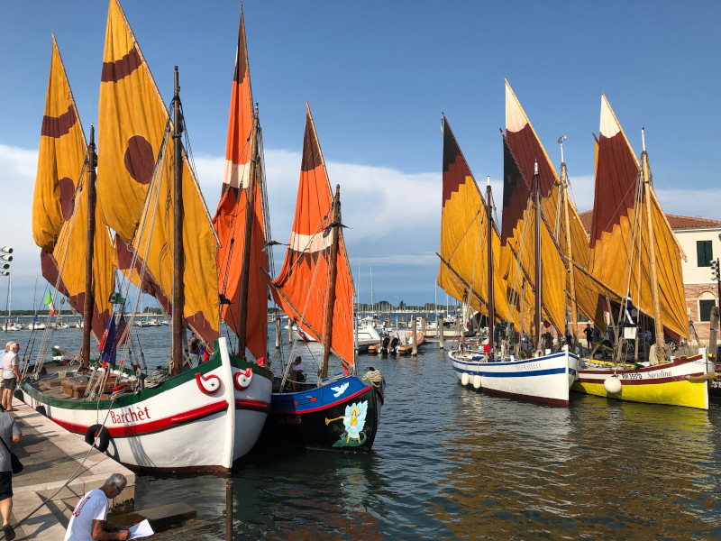 Bragozzi, tipica imbarcazione di Chioggia