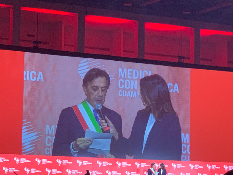 Il Sindaco di Padova Sergio Giordani alla cerimonia dei 75 anni del CUAMM