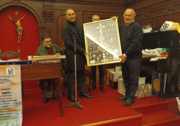 Pittura, poesia e solidarietà: Chioggia unita per sostenere il trasporto dei disabili