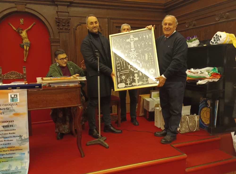 Pittura, poesia e solidarietà: Chioggia unita per sostenere il trasporto dei disabili