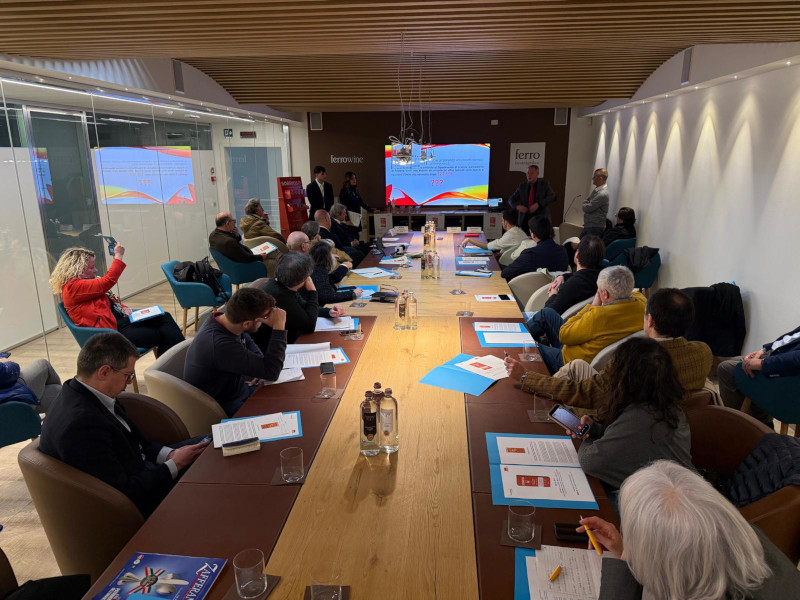 giornalisti invitati alla presentazione del prodotto sobrio30