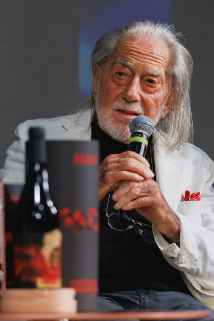 Fabrizio Plessi, autore del libro L'anima dell'Amarone