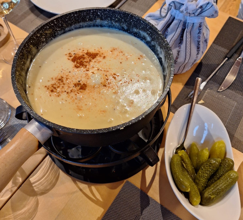 La fondue, piatto tipico svizzero