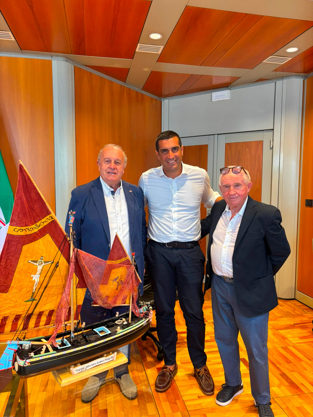 Un bragozzo per unire Chioggia e la Romagna: Luciano Boscolo Cucco incontra il presidente Michele de Pascale