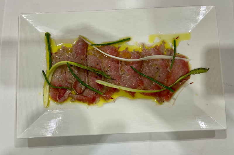carpaccio di manzo con asparago di Codevigo